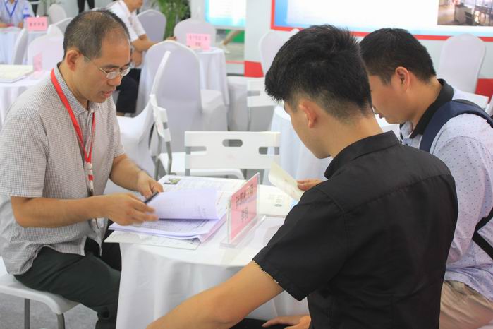 1532770075112136.jpg 调整大小 照片 335.jpg