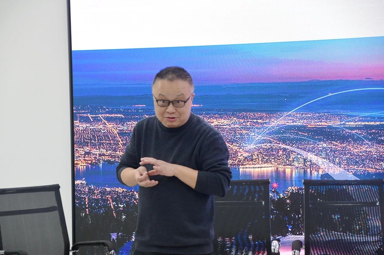 1710895118463624.jpg 2.jpg